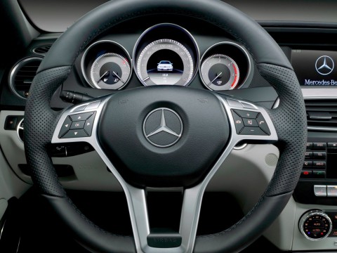 Especificaciones técnicas de Mercedes-Benz C-klasse (W204)