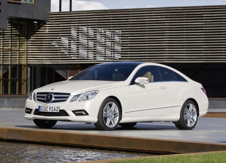 Mercedes Benz E Klasse Coupe C7 Technical Specifications And Fuel Consumption Autodata24 Com