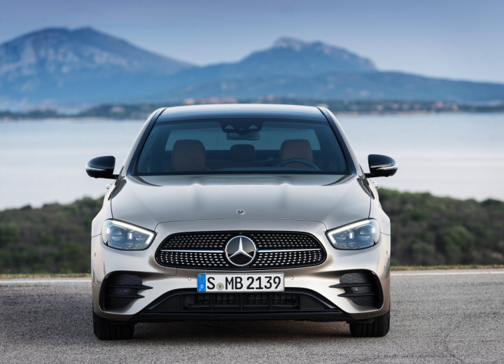 Mercedes-Benz E-klasse (W211) technische Daten und Kraftstoffverbrauch —  AutoData24.com
