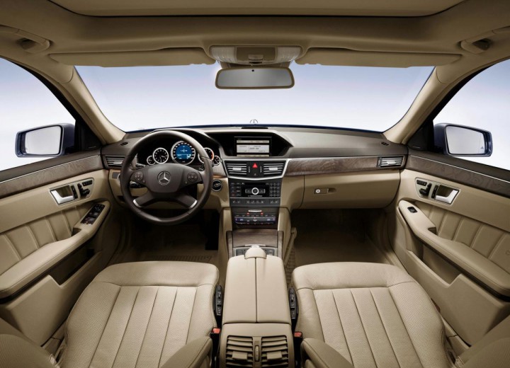 Mercedes-Benz E-klasse (W212) technische Daten und Kraftstoffverbrauch —  AutoData24.com