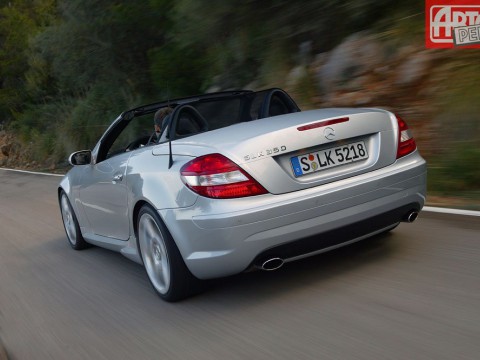 Technical specifications and characteristics for【Mercedes-Benz SLK-klasse II (R171)】