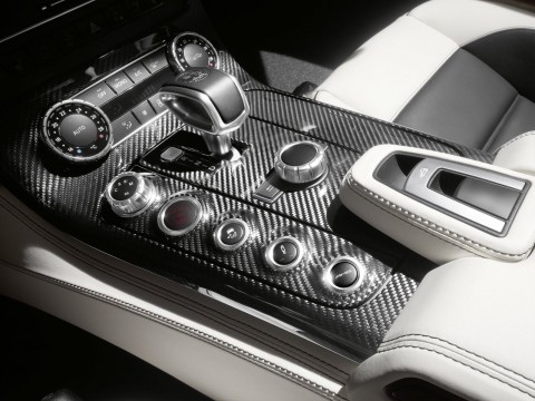 Caratteristiche tecniche di Mercedes-Benz SLS AMG Roadster