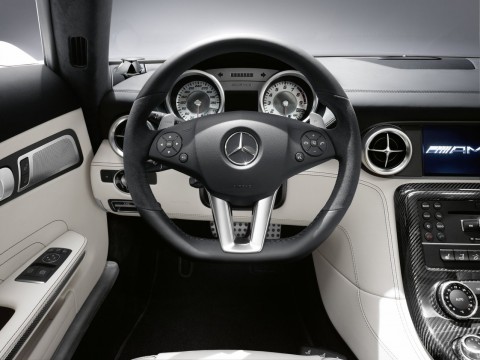 Caractéristiques techniques de Mercedes-Benz SLS AMG Roadster