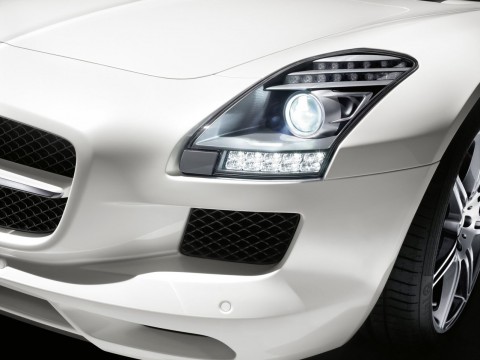 Caractéristiques techniques de Mercedes-Benz SLS AMG Roadster