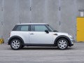 Mini Cooper Cooper II 1.6 (98hp) full technical specifications and fuel consumption