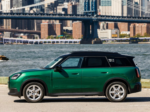 Technical specifications and characteristics for【Mini Countryman III (U25)】