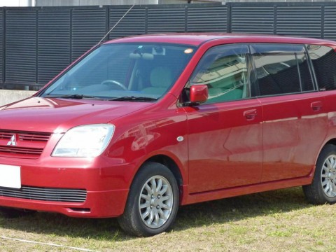 Mitsubishi Dion teknik özellikleri