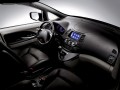 Пълни технически характеристики и разход на гориво за Mitsubishi Grandis Grandis 2.0 DI-D (136 Hp)