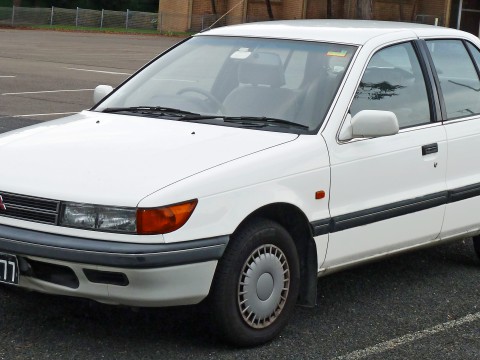 Technical specifications and characteristics for【Mitsubishi Lancer IV Hatchback】