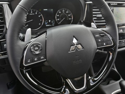 Caratteristiche tecniche di Mitsubishi Outlander III Restyling 2