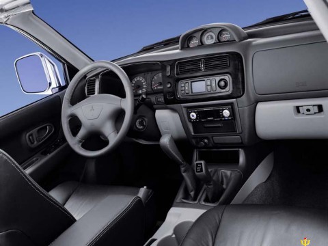Технические характеристики о Mitsubishi Pajero Sport (K90)