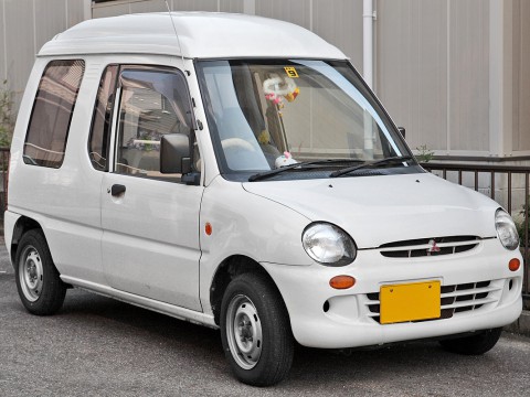 Especificaciones técnicas de Mitsubishi Toppo