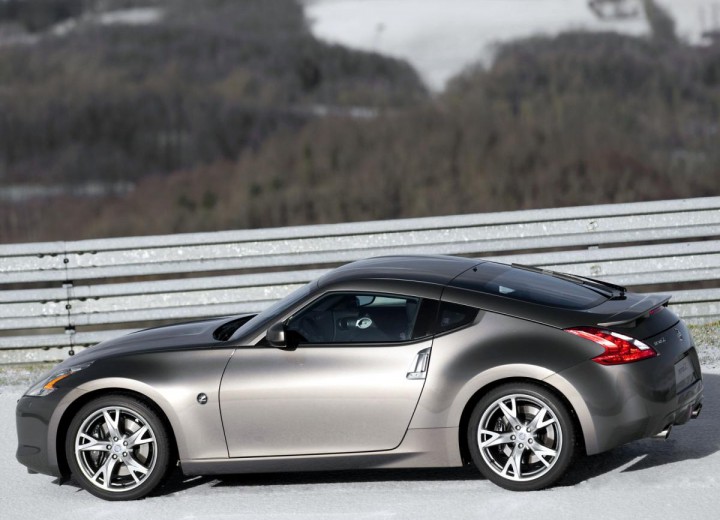 Technical specifications and characteristics for【Nissan 370Z】 - picture 2