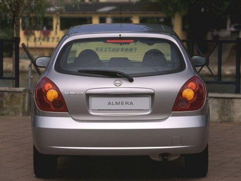 Technische Daten und Spezifikationen für Nissan Almera II Hatchback (N16)