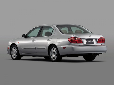 Technical specifications and characteristics for【Nissan Cefiro (33)】
