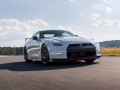 Nissan GT-R GT-R I Restyling Nismo 3.8 AT (599hp) 4WD full technical specifications and fuel consumption