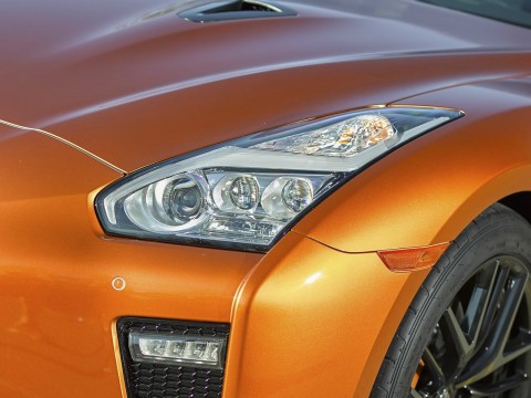 Technical specifications and characteristics for【Nissan GT-R Restyling III】