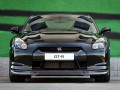 Nissan GT-R GT-R 3.8 (530 Hp) full technical specifications and fuel consumption