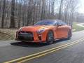 Technical specifications of the car and fuel economy of Nissan GT-R