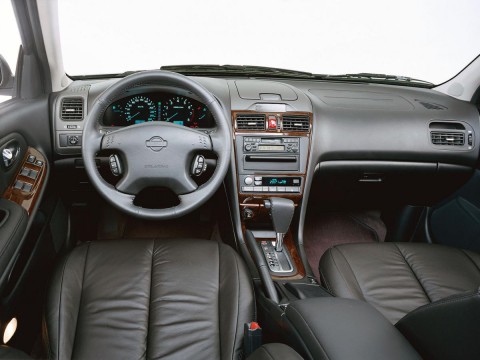 Technical specifications and characteristics for【Nissan Maxima QX III (A33)】