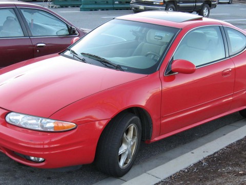 Technical specifications and characteristics for【Oldsmobile Alero Coupe】