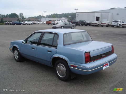 Technical specifications and characteristics for【Oldsmobile Cutlass Calais】