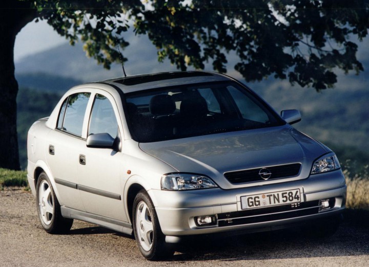 Fichas tecnicas de Opel Astra G 3-doors, dimensiones e consumos