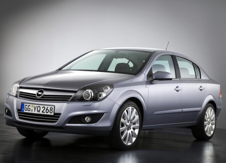 Opel Astra H Sedan technical specifications and fuel consumption —