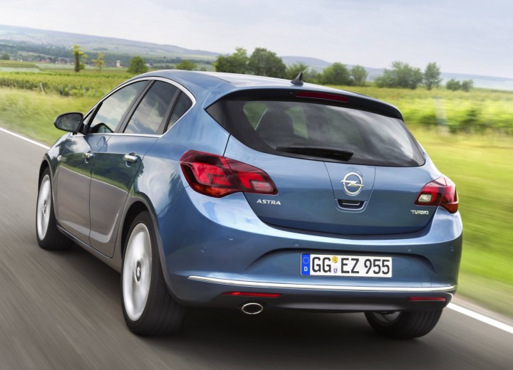 Opel Astra J Restyling spécifications techniques et consommation
