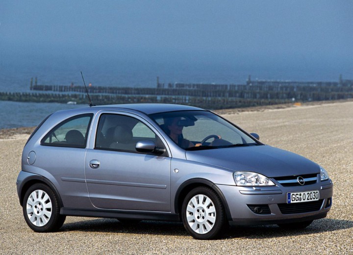 Opel CORSA C 2005