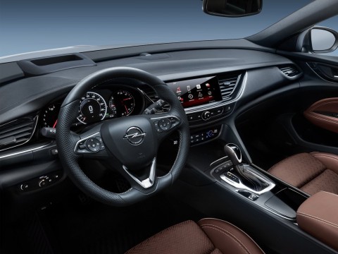 Технические характеристики о Opel Insignia II Combi