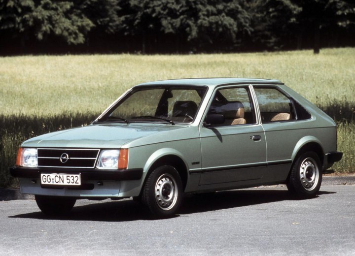 File:Opel Kadett D mit kurzer Heckklappe.jpg - Wikipedia