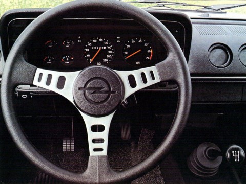 Τεχνικά χαρακτηριστικά για Opel Manta B