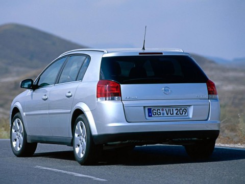 Especificaciones técnicas de Opel Signum