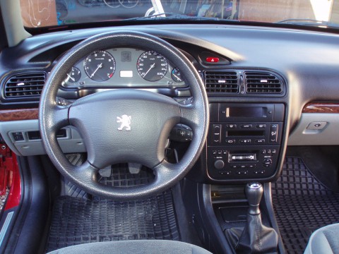Технически характеристики за Peugeot 406 (8)