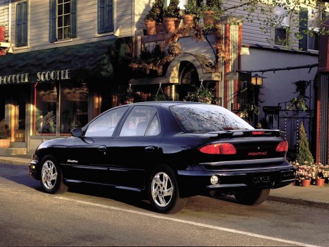 Technical specifications and characteristics for【Pontiac Sunfire Sedan】