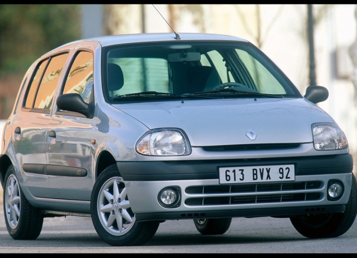 Clio II Phase 2 (2001 - 2003) - Site de renault1980 !