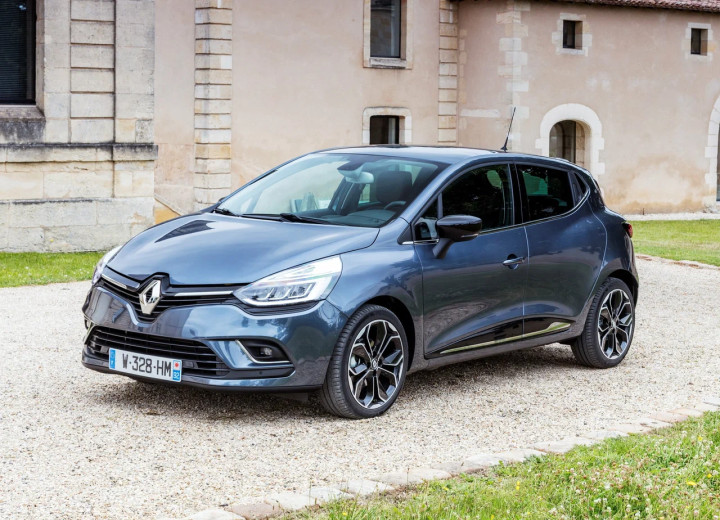 Renault Megane IV especificaciones técnicas y gasto de combustible —  AutoData24.com