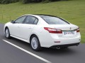 Technical specifications and characteristics for【Renault Latitude】