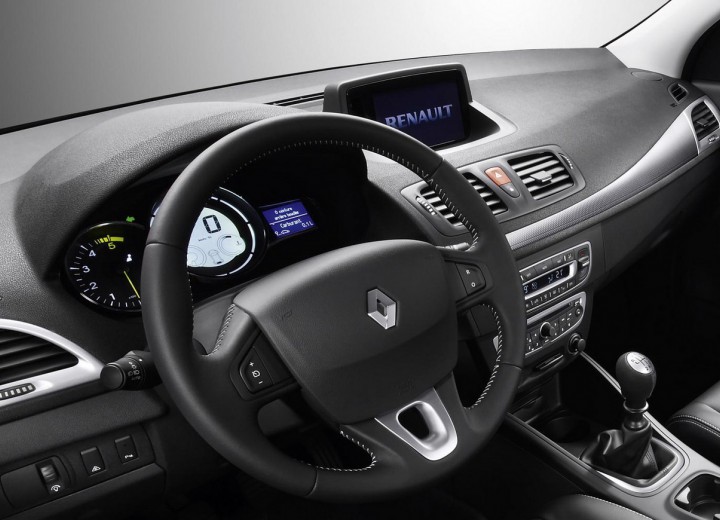 Renault Megane IV especificaciones técnicas y gasto de combustible —  AutoData24.com