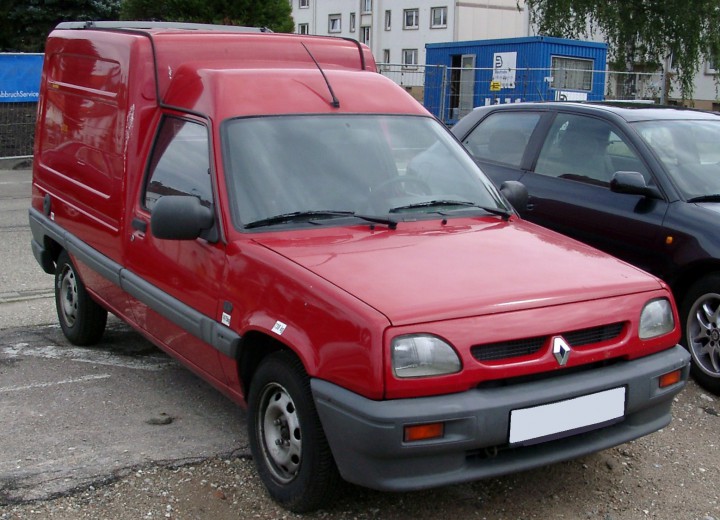 Especificaciones técnicas de Renault Rapid - picture 2