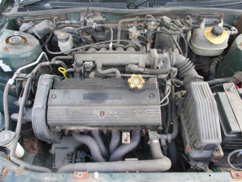 Especificaciones técnicas de Rover 800 Hatchback