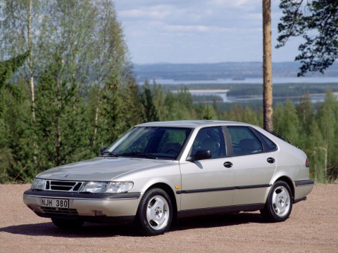 Технически характеристики за Saab 900 II