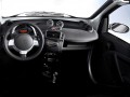 Smart Fortwo Fortwo Cabrio 0.8d (41 Hp) için tam teknik özellikler ve yakıt tüketimi 