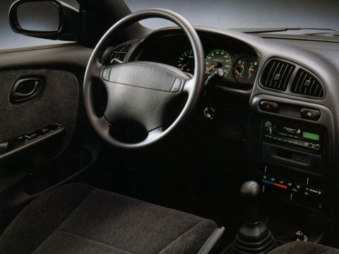 Especificaciones técnicas de Suzuki Baleno hatchback