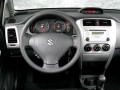 Especificaciones técnicas completas y gasto de combustible para Suzuki Liana Liana Sedan II 1.6i  MT 2WD (107Hp)