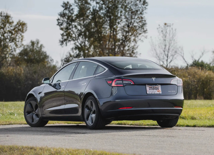 Технические характеристики о Tesla Model 3 - picture 4
