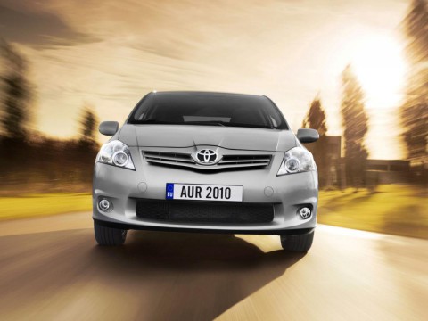 Technische Daten und Spezifikationen für Toyota Auris Facelift 2010