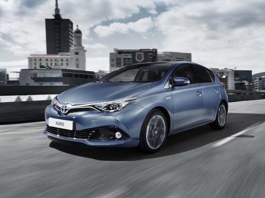 Toyota обнови Auris  | ФАКТИ.БГ