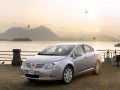 Toyota Avensis Avensis III 2.0 D-4D (126 Hp) full technical specifications and fuel consumption